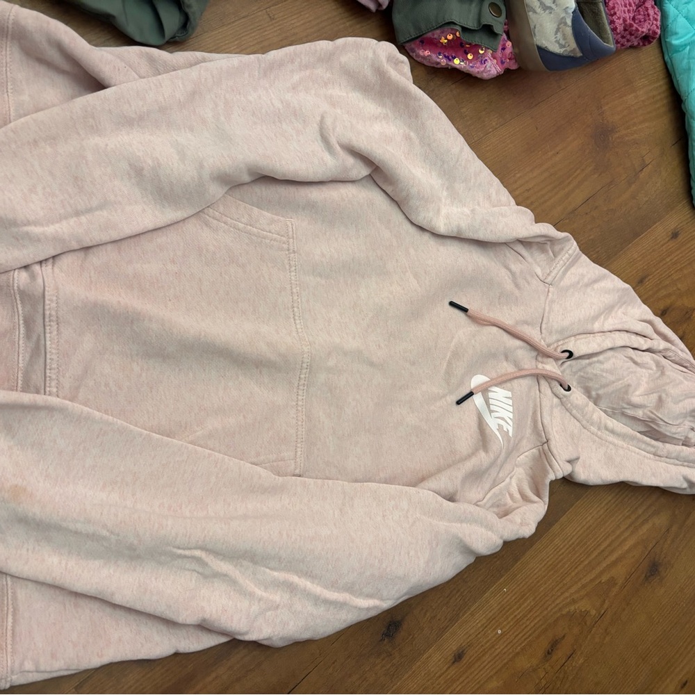 nike pink hoodie